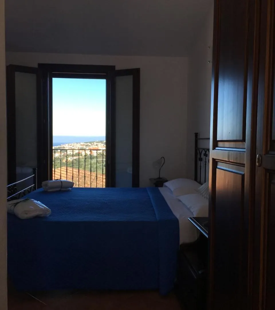 Bed Sandalia Badesi 2*,  Italia